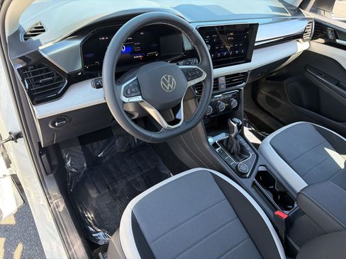 Used 2025 Volkswagen Taos S AWD/4WD image 4