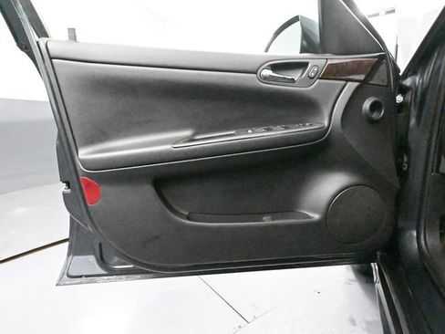 Used 2015 Chevrolet Impala Limited LS image 17