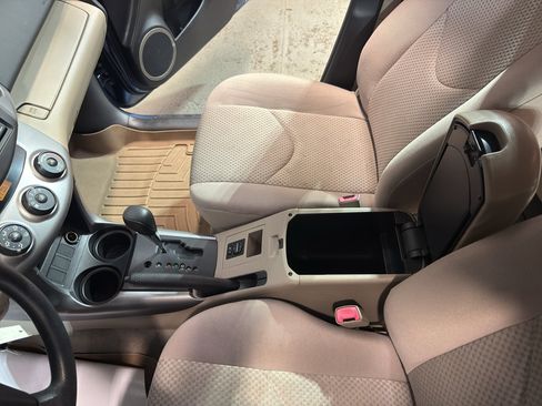 Used 2008 Toyota RAV4 4WD image 20