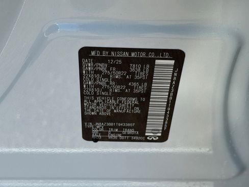 New 2026 INFINITI QX80 Luxe image 33