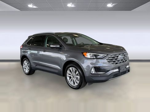 Certified 2024 Ford Edge Titanium image 7