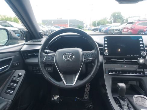 Used 2019 Toyota Avalon Touring w/ Advanced Safety Package FWD image 10