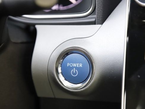 Used 2021 Toyota Avalon Limited image 21