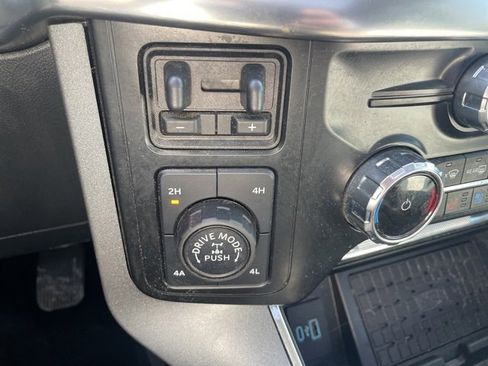 Used 2023 Ford F150 Lariat w/ Equipment Group 502A High image 25