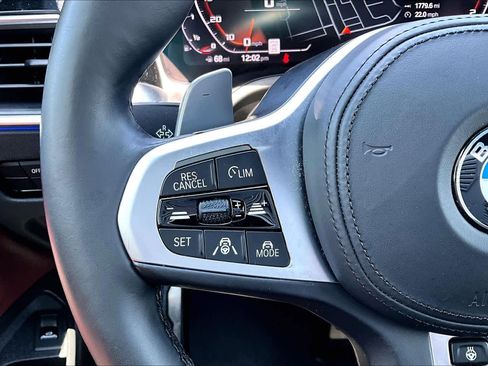 Used 2022 BMW M440i Convertible RWD image 22