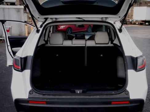 Used 2023 Honda HR-V LX image 30