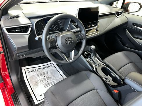 Used 2025 Toyota Corolla SE w/ SE Package FWD image 16