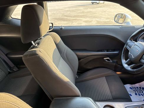 Used 2023 Dodge Challenger SXT image 19