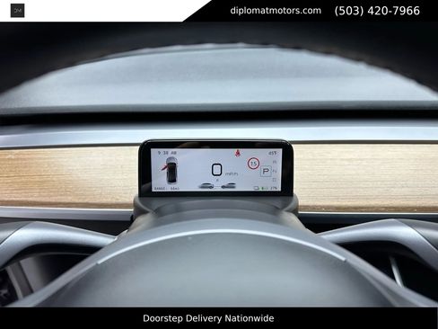 Used 2020 Tesla Model 3 Performance image 32