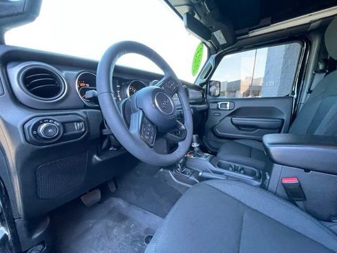 Used 2023 Jeep Wrangler Unlimited Sport AWD/4WD image 10
