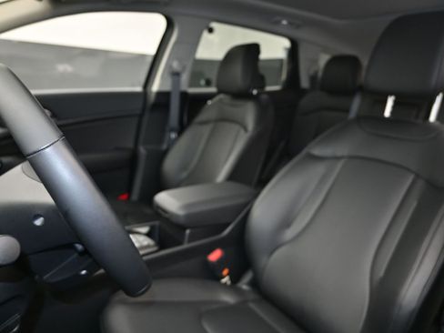 Used 2026 Kia Sportage EX w/ EX Panorama Roof Package image 14