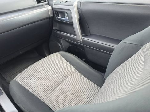 Used 2022 Toyota 4Runner SR5 AWD/4WD image 26