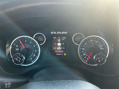 Used 2024 RAM 1500 Big Horn image 19
