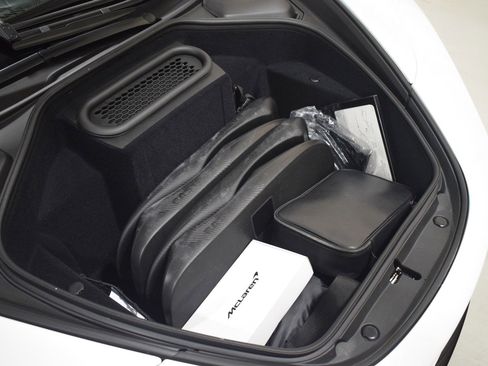 New 2026 McLaren 750S image 42