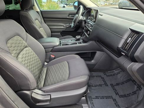 Certified 2023 Nissan Pathfinder S FWD image 21