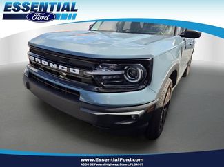 Used 2022 Ford Bronco Sport Outer Banks w/ Tech Package AWD/4WD video 1