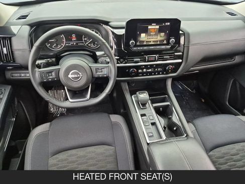 Used 2025 Nissan Pathfinder SV FWD image 13