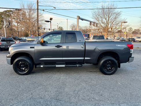 Used 2011 Toyota Tundra 4x4 Double Cab w/ TRD Off-Road Pkg image 2