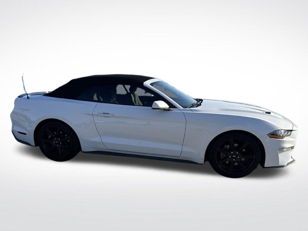 Used 2019 Ford Mustang Convertible w/ Black Accent Package RWD image 8