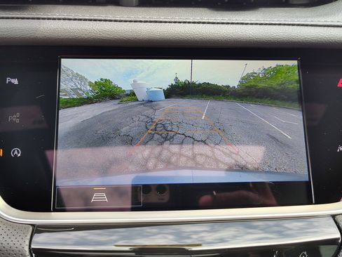 New 2025 Cadillac XT6 Luxury image 26