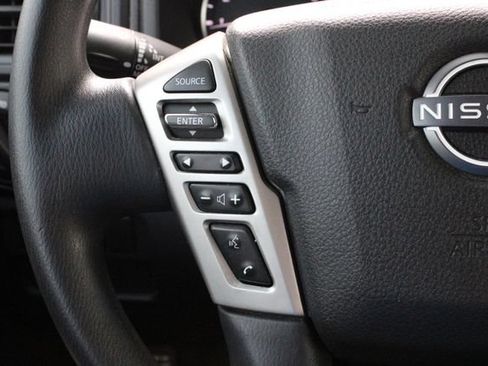 Used 2023 Nissan Titan SV AWD/4WD image 7