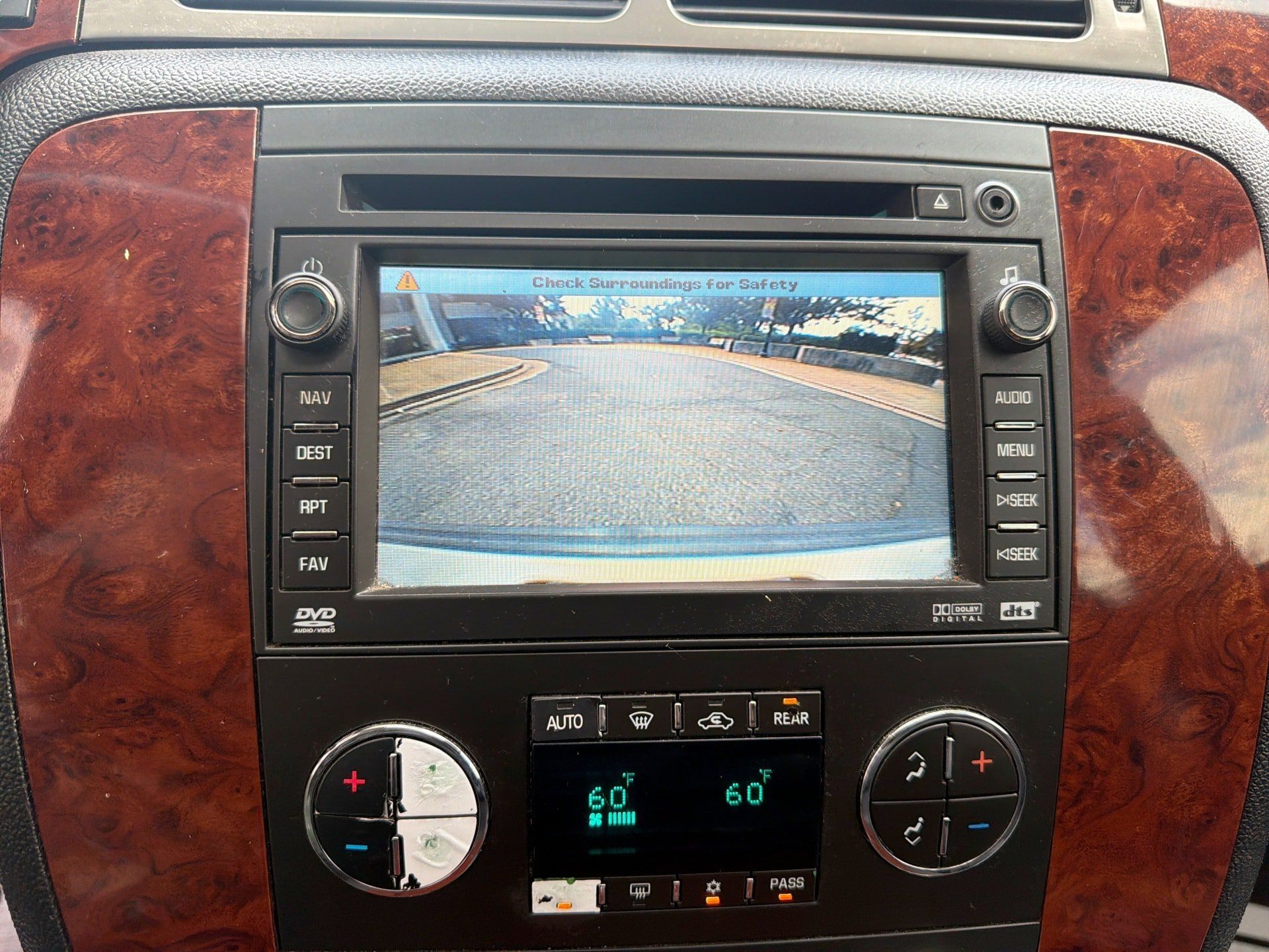 Used 2009 Chevrolet Tahoe LTZ AWD/4WD image 25