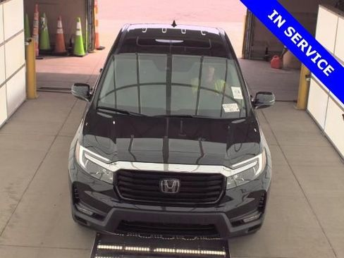 Used 2023 Honda Ridgeline RTL-E image 2