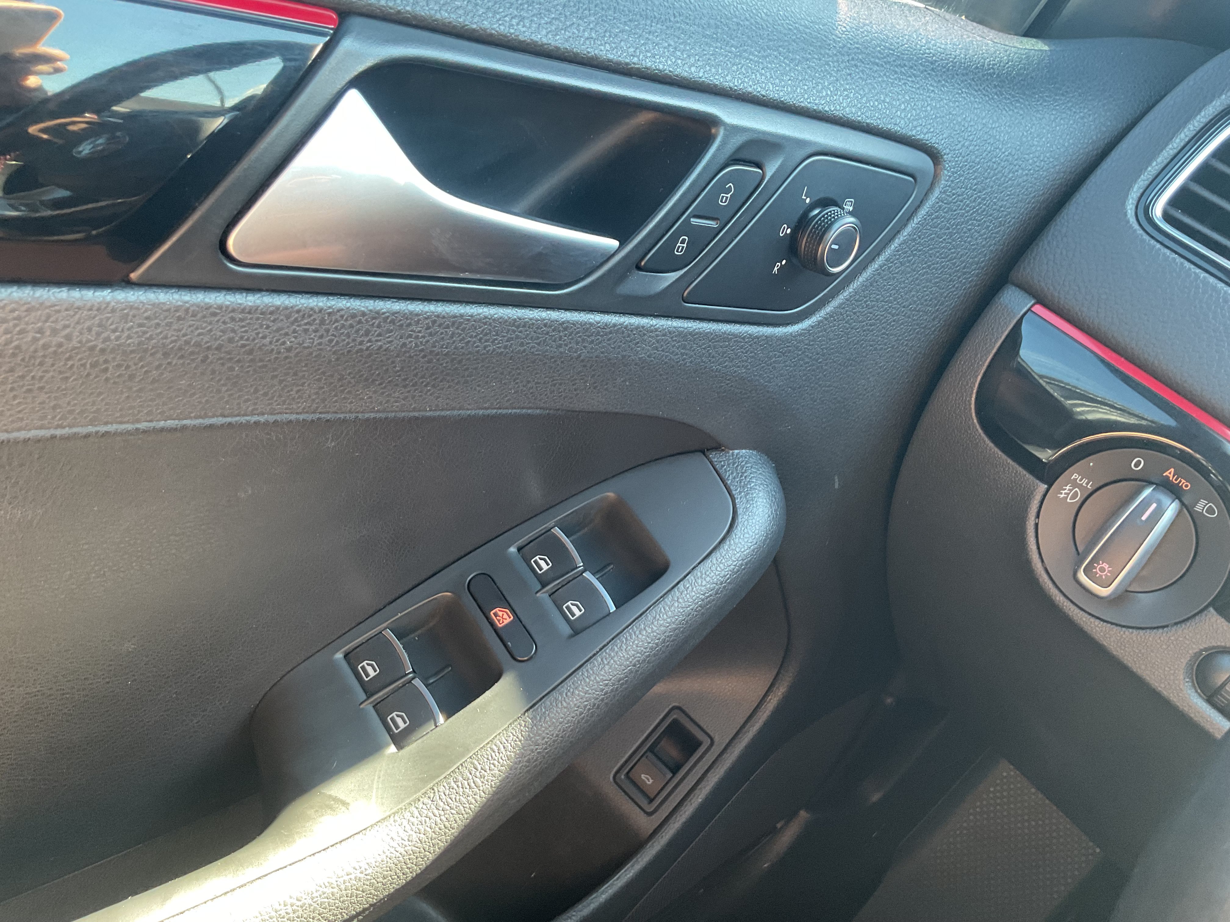 Used 2017 Volkswagen Jetta GLI FWD image 19