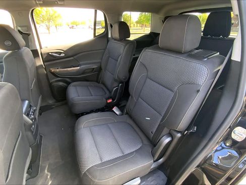 Used 2022 GMC Acadia SLE w/ Driver Convenience Package FWD image 20