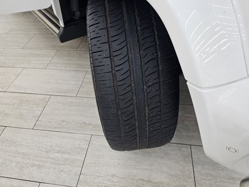 Used 2021 Mercedes-Benz G 63 AMG 4MATIC w/ G Manufaktur Interior Package image 39