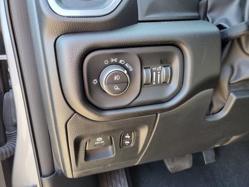 Used 2025 RAM 1500 Laramie w/ Sport Appearance Package AWD/4WD image 22