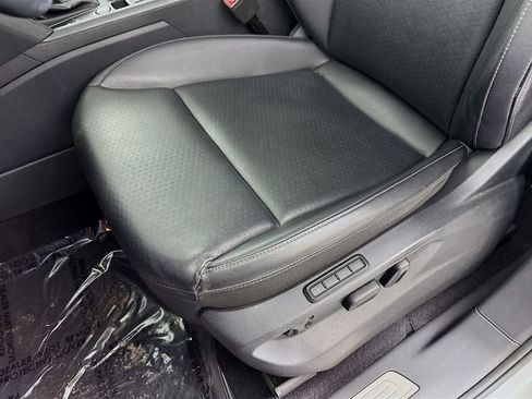 Used 2019 Volkswagen Atlas SEL R-Line image 18