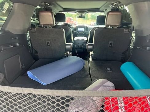 Used 2021 Ford Expedition Limited RWD image 12