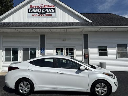 Used 2016 Hyundai Elantra SE FWD image 7