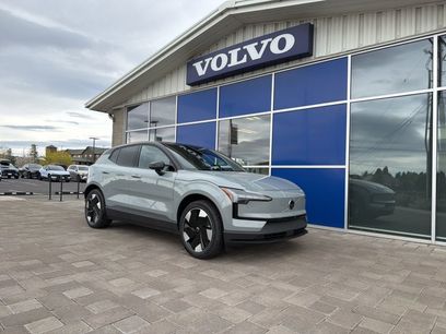 New 2026 Volvo EX30 Plus w/ Climate Package