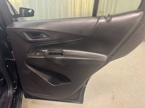 Used 2024 Chevrolet Equinox LT image 34