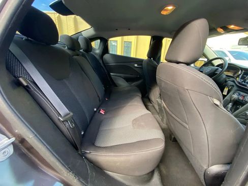 Used 2015 Dodge Dart SXT FWD image 27