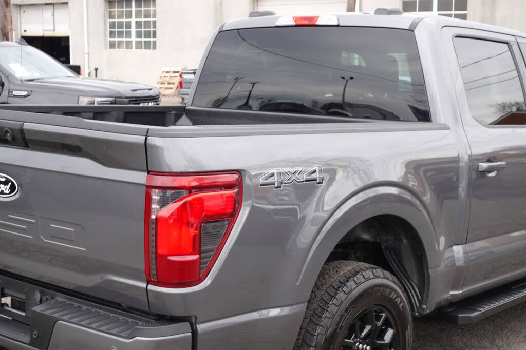 Used 2024 Ford F150 XLT w/ XLT Black Appearance Package AWD/4WD image 12