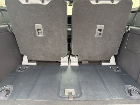 Used 2024 Ford Bronco Badlands image 7