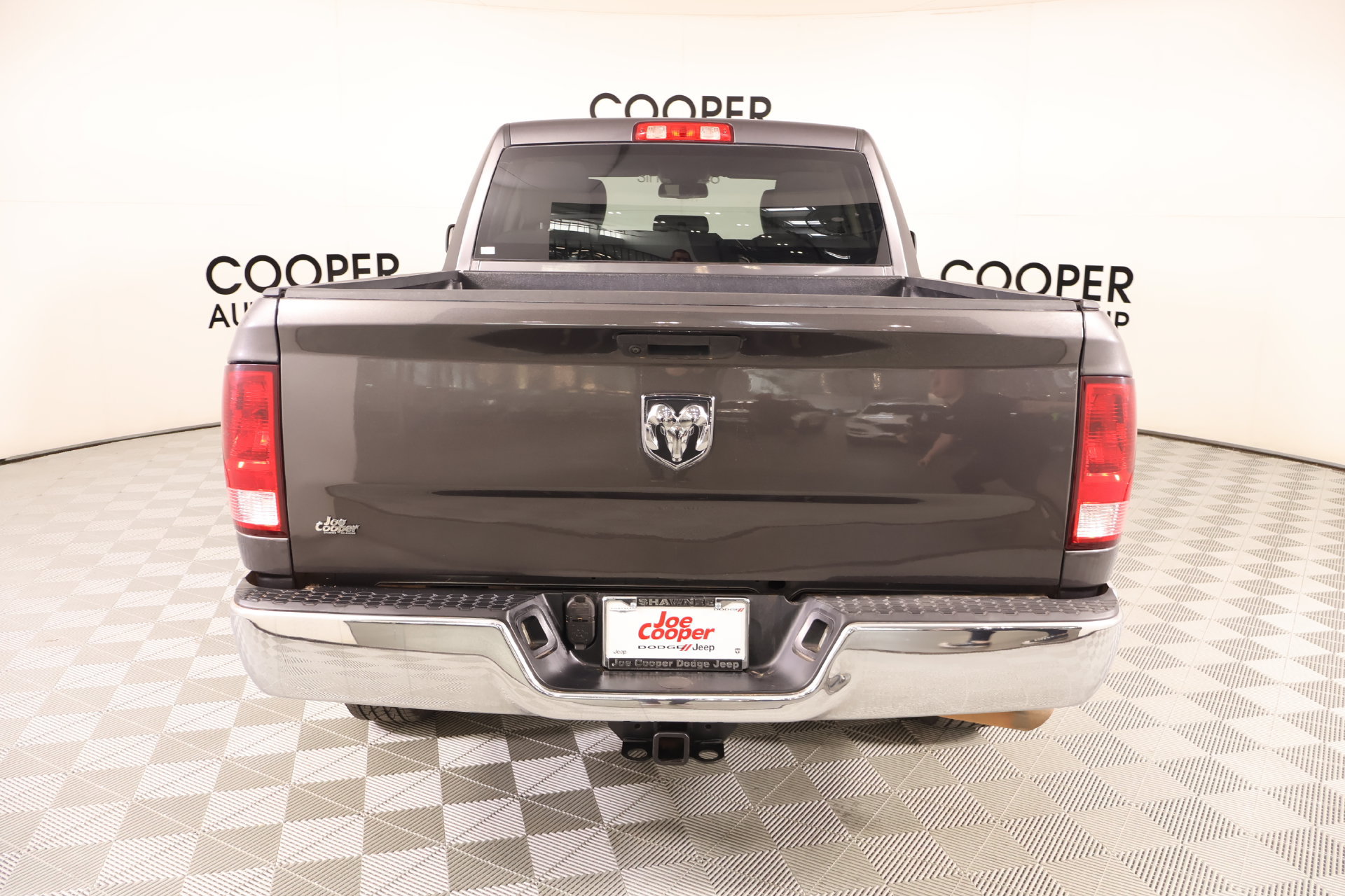 Used 2020 RAM 1500 Tradesman w/ Chrome Appearance Group RWD image 20