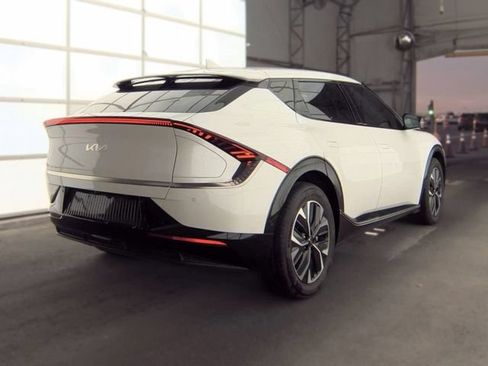 Certified 2024 Kia EV6 Wind w/ Wind Technology Package RWD image 3