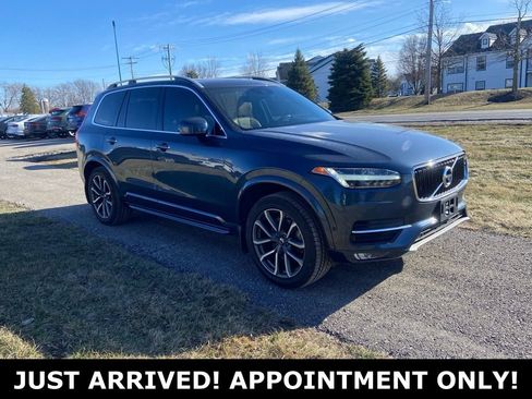 Used 2018 Volvo XC90 T6 Momentum w/ Convenience Package image 7