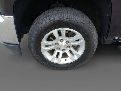 Used 2018 Chevrolet Silverado 1500 LT w/ All Star Edition AWD/4WD image 15