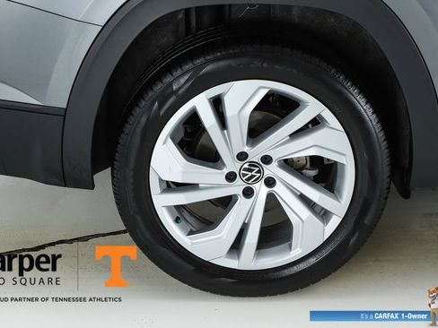 Used 2023 Volkswagen Atlas SE w/ Panoramic Sunroof Package FWD image 13