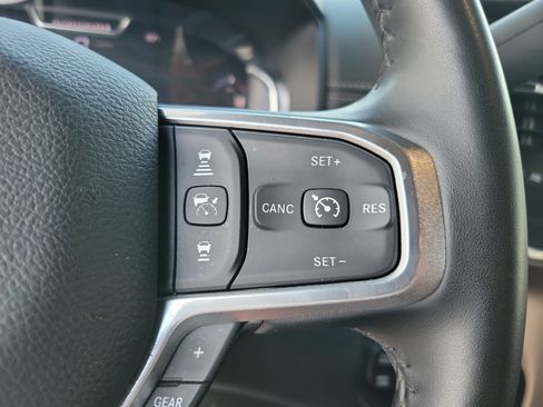 Used 2024 RAM 2500 Laramie w/ Safety Group AWD/4WD image 18