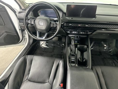 Used 2023 Honda Accord Touring image 17