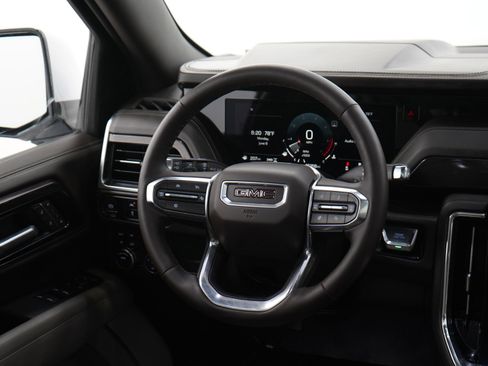 Used 2025 GMC Yukon XL Elevation w/ Technology Package AWD/4WD image 15