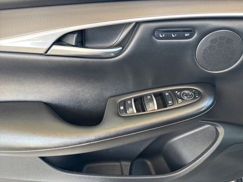 Used 2023 INFINITI QX50 Luxe image 10