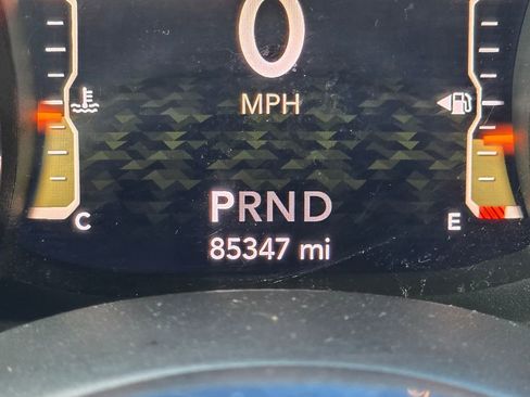 Used 2018 Jeep Wrangler Unlimited Sahara w/ LED Lighting Group AWD/4WD image 32