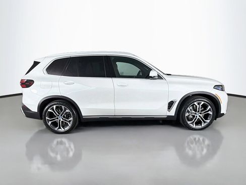 Certified 2025 BMW X5 xDrive50e w/ Parking Assistance Package AWD/4WD image 8
